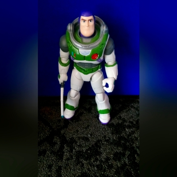 mettal Other - Buzz Lightyear Action Figure - talking light up sword  Kids Toy 11 inch tall
